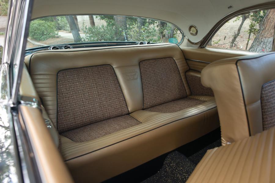 Интерьер DeSoto Adventurer 2-Door Hardtop (S24A) 1956 года  (фото 8 из 8)
